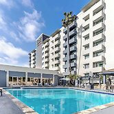 Four Points by Sheraton Los Angeles Westside