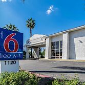 Motel 6 Redlands, CA
