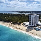 Hotel Riu Palace Paradise Island - Adults Only - All Inclusive