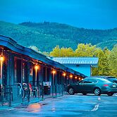 Travelodge by Wyndham Lake George NY