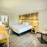 Days Inn by Wyndham WestEnd Alexandria,VA Washington DC Area