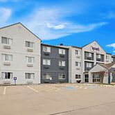 Spark by Hilton Moline Quad Cities