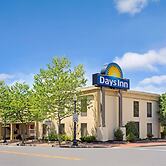 Days Inn by Wyndham Silver Spring
