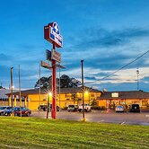 Executive Inn & Suites