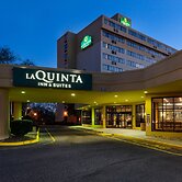 La Quinta Inn & Suites by Wyndham Secaucus Meadowlands