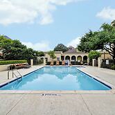 Fairfield Inn & Suites Dallas Medical/Market Center
