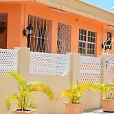 Shonlan Inn and Apartments