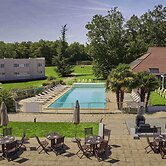 Novotel Fontainebleau Ury