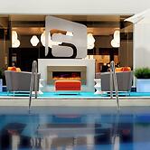 Aloft Calgary University