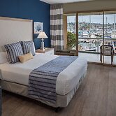 Bay Club Hotel & Marina