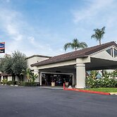 Howard Johnson Hotel&Conf Cntr by Wyndham Fullerton/Anaheim