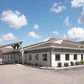 Days Inn by Wyndham Watertown