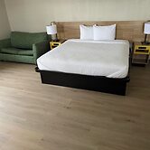 Days Inn by Wyndham Amherst OH – Near Cleveland, Cedar Point & Lake Er
