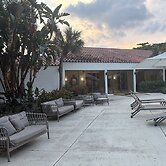 88 Palms Hotel & Event Center