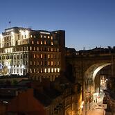 The Vermont Hotel & Vermont Aparthotel