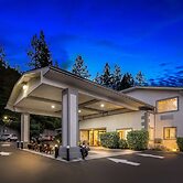 Best Western Inn At The Rogue