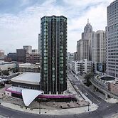 Fort Pontchartrain Detroit, a Wyndham Hotel