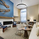 The Anza - A Calabasas Hotel