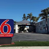 Motel 6 Carson, CA