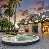 La Quinta Inn & Suites by Wyndham Coral Springs South