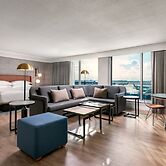 Sheraton Gateway Hotel In Toronto International Airport