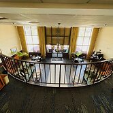 Mystic River Hotel & Suites Near Casinos