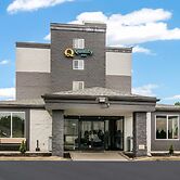 Quality Inn Rochester West