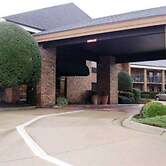 Quality Inn & Suites Searcy I-67