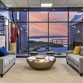 Best Western Plus Lake Front Hotel