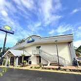 Days Inn by Wyndham Tallahassee University Center