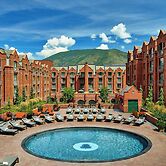 The St. Regis Aspen Resort