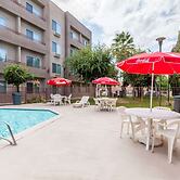 Ramada by Wyndham Bakersfield North