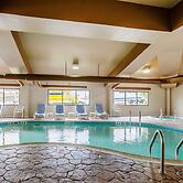 Comfort Suites Louisville East