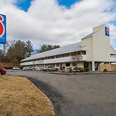 Motel 6 Knoxville, TN - North