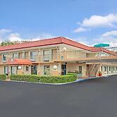 Days Inn by Wyndham Clearwater/Gulf to Bay