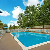 DoubleTree by Hilton Washington Meadow Lands Casino Area