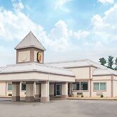 Super 8 by Wyndham Williamsburg