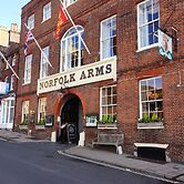 Norfolk Arms Hotel