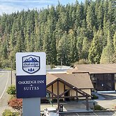 Oakridge Inn & Suites