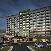 Holiday Inn Alexandria at Carlyle by IHG
