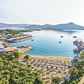 Elounda Beach Hotel & Villas, a Member of the Leading Hotels of the Wo