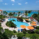 Paradise Harbour Club & Marina