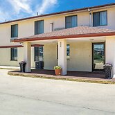 Econo Lodge Lansing - Leavenworth