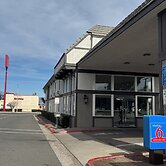 Studio 6 Corona, CA - West