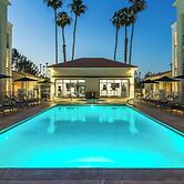 Courtyard By Marriott Palm Springs