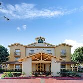 La Quinta Inn & Suites by Wyndham Irvine Spectrum