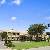 Days Inn by Wyndham Dallas Irving