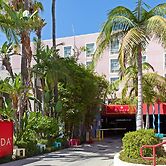 Ramada Plaza by Wyndham West Hollywood Hotel & Suites