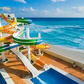 Crown Paradise Club Cancun All Inclusive
