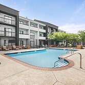 Super 8 by Wyndham Dallas Love Field Airport